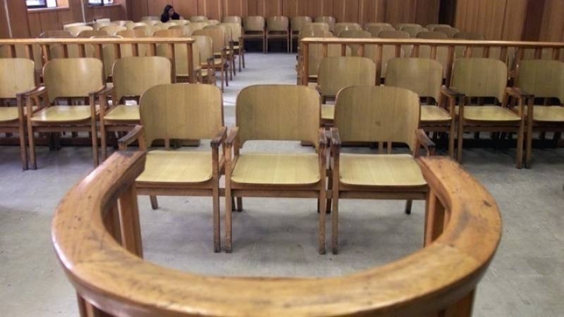 Ξεκίνησε η απολογία του κατηγορούμενου για ενδοοικογενειακή βία δικηγόρου - Θα ζητήσει συγγνώμη