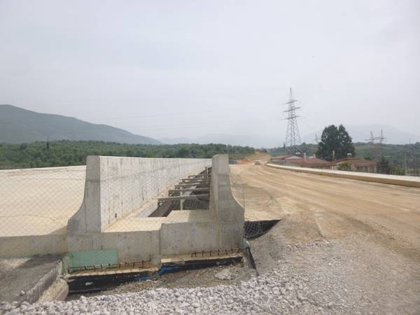 Η γέφυρα στον Αντικάλαμο