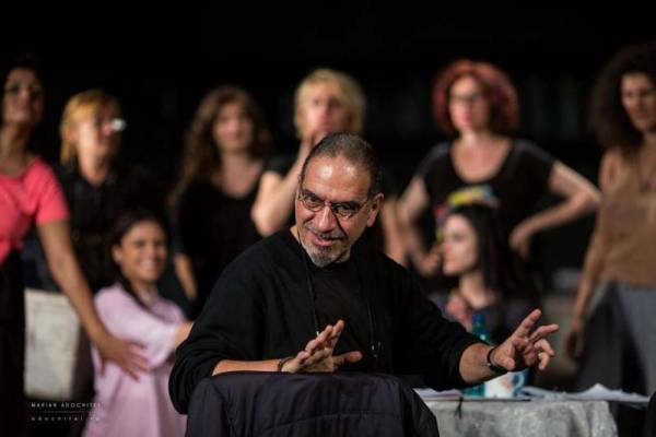 Ο Γιάννης Μαργαρίτης στην &quot;Ε&quot;: “Η παράσταση «Εμφύλια Επη» μετά από ένα χρόνο είναι πιο ώριμη”