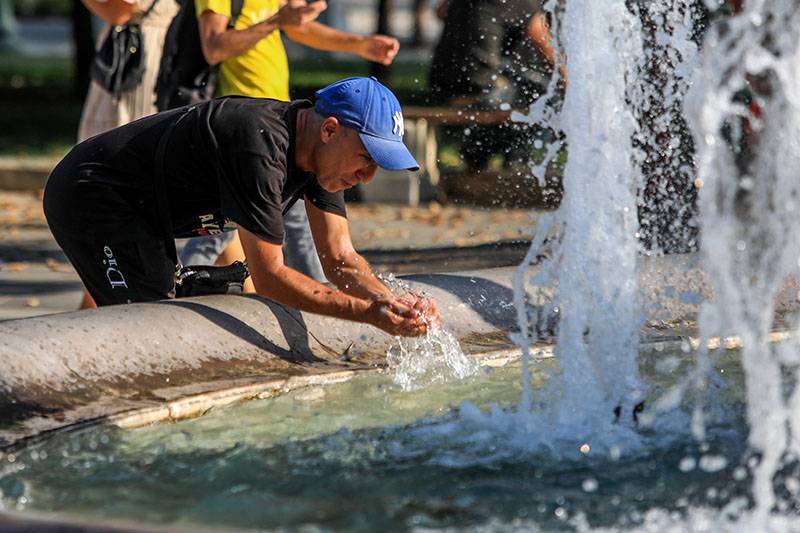 ΙΣΑ: Οδηγίες προστασίας από τον καύσωνα