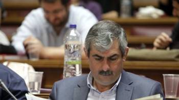 Πετράκος: "Θα έπρεπε να προετοιμάσουμε την έξοδο από την Ευρωζώνη και να το πούμε καθαρά στο λαό"