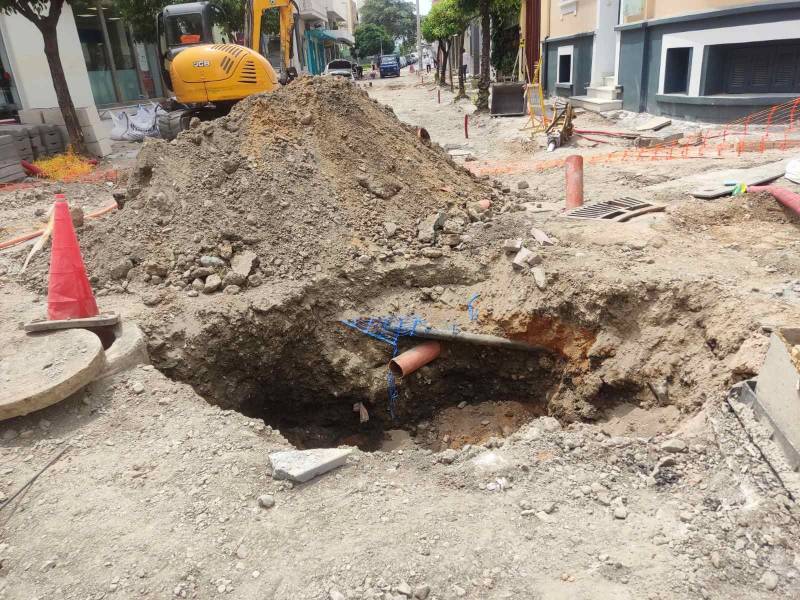 Καλαμάτα: Σπασμένος αγωγός αποχέτευσης Βασ. Ολγας και Αριστοδήμου