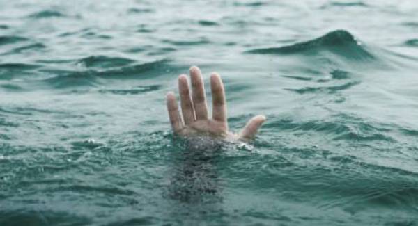 “Αν υπήρχε Θεός, δεν θα πέθαιναν τα παιδιά στην Αφρική!” | Ροδιανός Αντωνακόπουλος