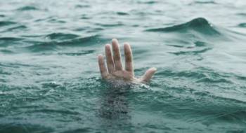 “Αν υπήρχε Θεός, δεν θα πέθαιναν τα παιδιά στην Αφρική!” | Ροδιανός Αντωνακόπουλος