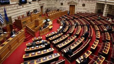 Στην Ολομέλεια το ν/σ για την επιστολική ψήφο των αποδήμων Ελλήνων