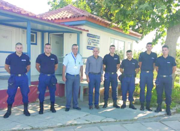 Πρακτική στο αεροδρόμιο Καλαμάτας για πρωτοετείς δόκιμους αστυφύλακες