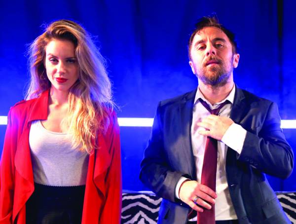 Σουρεαλιστική κωμωδία με Τσαλταμπάση και Αρβανίτη στην Καλαμάτα