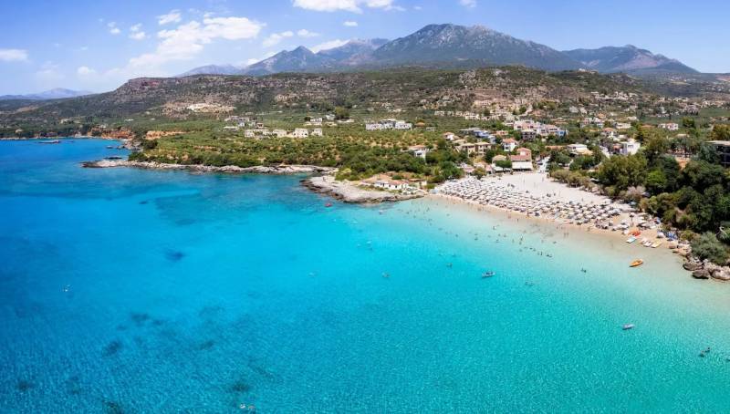 Παράταση στη βελτίωση της παραλιακής οδού Στούπας