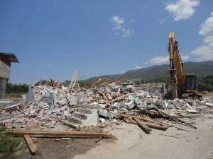 Εβγαλαν καραμπίνες για τα παλιοσίδερα