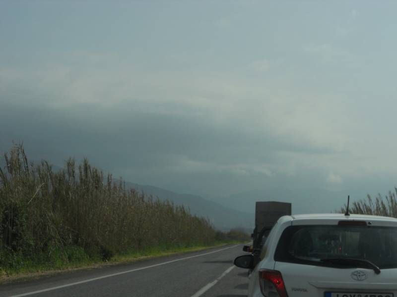 “Μυθικά” παραμύθια για... αλλοδαπούς