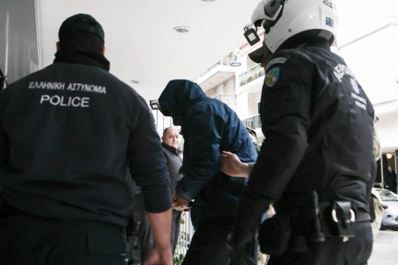 Υπόθεση κατασκοπείας: Προφυλακίστηκε ο 54χρονος σμήναρχος (βίντεο)