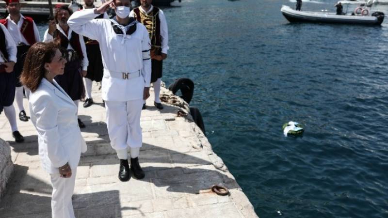 Κατερίνα Σακελλαροπούλου: H Ύδρα διατηρεί ακμαία πατριωτική παράδοση