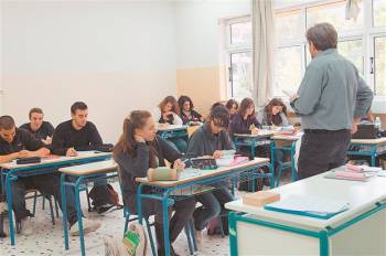 Οι μεταθέσεις των εκπαιδευτικών Δευτεροβάθμιας για το 2014 (όλα τα ονόματα)