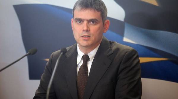 Καραγκούνης: Τσίπρας και Βαρουφάκης “δυσφημούν την Ελλάδα”