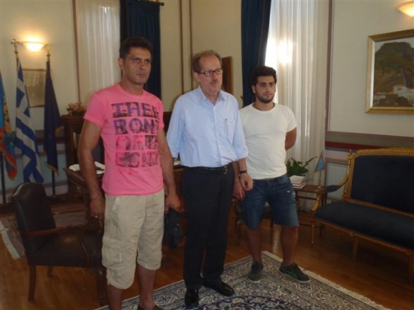 Ο Δήμος Καλαμάτατας προσέλαβε τσοπάνηδες για… αδέσποτες αγελάδες