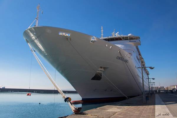 1.153 τουρίστες στην Καλαμάτα με το κρουαζιερόπλοιο "Costa Neoclassica"