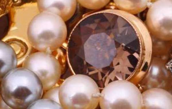 Καλαμάτα: 10 μήνες σε Αλβανή για κλοπή λιρών και κοσμημάτων