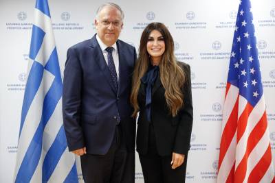 Συνάντηση Θεοδωρικάκου – Γκίλφοϊλ: Επέκταση των δραστηριοτήτων των Ναυπηγείων Ελευσίνας