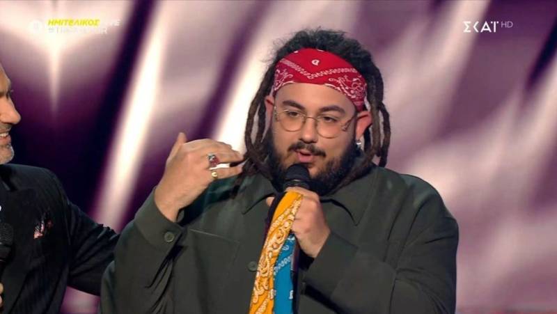 Johny Δίσκος: Ο μουσικός δρόμου από την Καλαμάτα που εντυπωσίασε στο φετινό “The Voice”