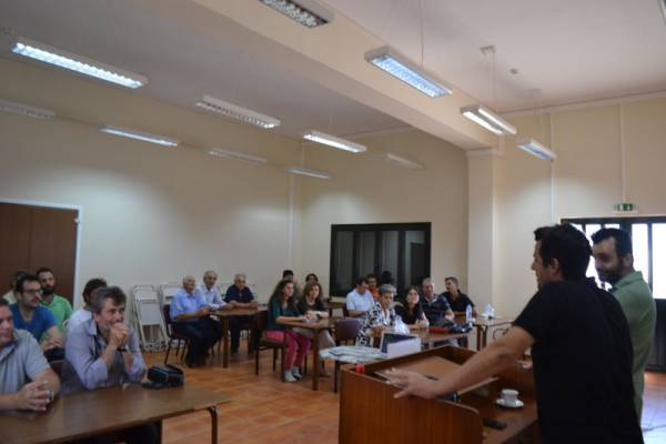 Ταχύρρυθμη κατάρτιση για επαγγελματίες μελισσοκόμους