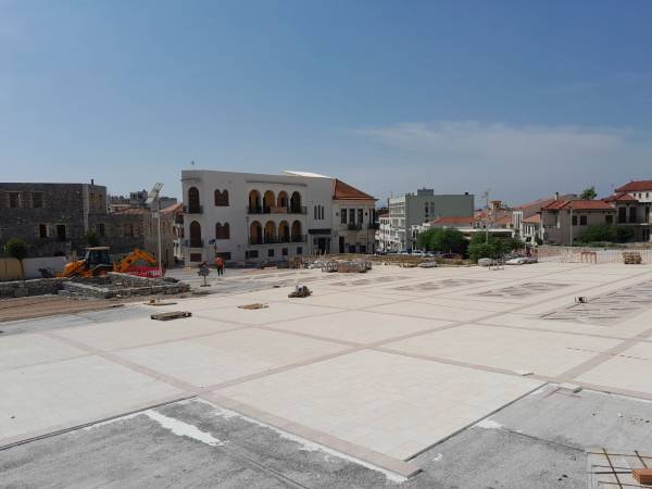 5η παράταση για ανάπλαση πλατείας Υπαπαντής