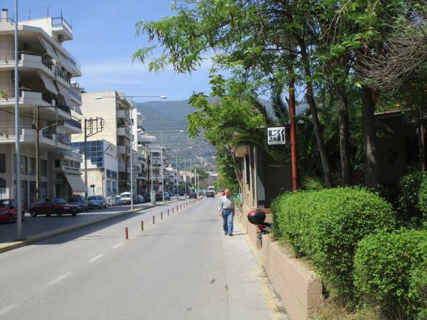 Το μπαλάκι σε άλλους