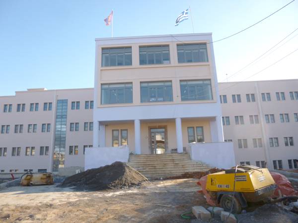 Λόγω εσωτερικής στάσης πληρωμών σταμάτησαν τα έργα σε παλιό Νοσοκομείο και Νέα Είσοδο