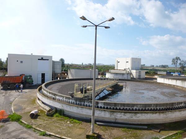 ΔΕΥΑΚ: Τα γυρίζει το σωματείο για τα ακατέργαστα λύματα