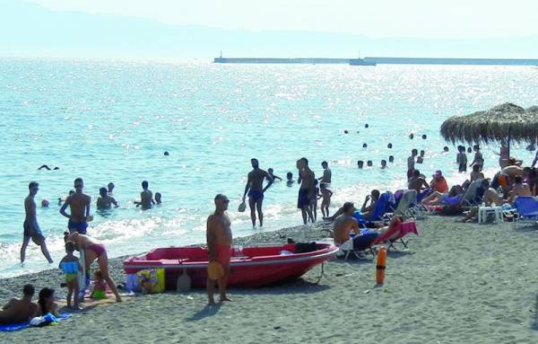 ΔΕΥΑΚ: “Παραμένουν εξαιρετικής ποιότητας τα νερά κολύμβησης στην Καλαμάτα”