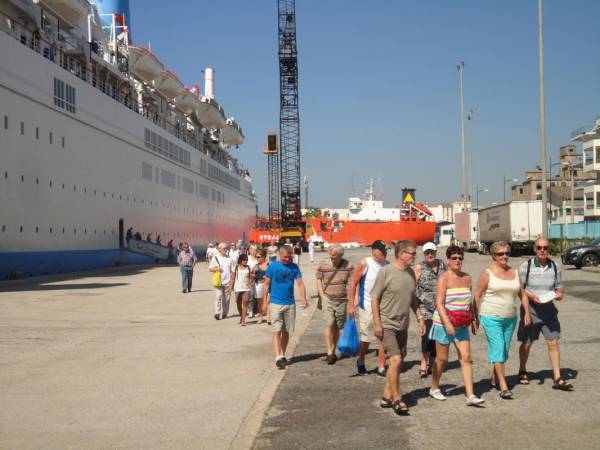 Αμεσες πρωτοβουλίες για την υποδοχή των κρουαζιερόπλοιων