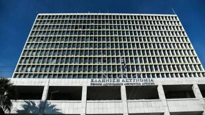 Συνελήφθη ο 22χρονος συνεργός της διπλής δολοφονίας στη Φοινικούντα - Παραδόθηκε με τον δικηγόρο του στη ΓΑΔΑ