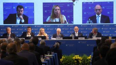 Ιταλία: Η ακροδεξιά «αγκαλιά» με την κυβέρνηση