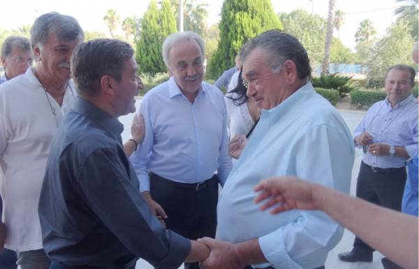 Ο Σάκης Θεοδωρόπουλος προϋπάντησε τον Καμίνη