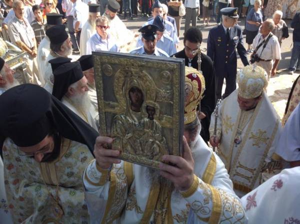 Η Μεσσήνη υποδέχθηκε την ιερή εικόνα της Παναγίας (φωτογραφίες)