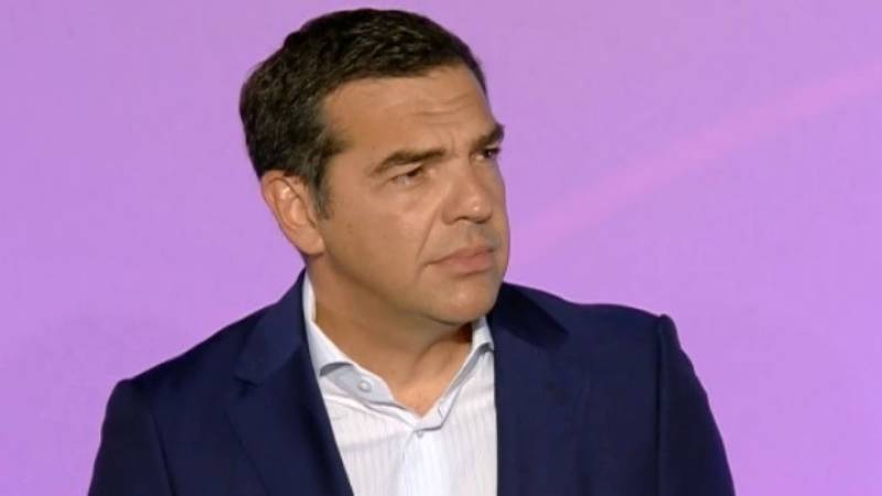 Στην κηδεία του υποσμηναγού Μάριου – Μιχαήλ Τουρούτσικα στην Τρίπολη, ο Αλ. Τσίπρας