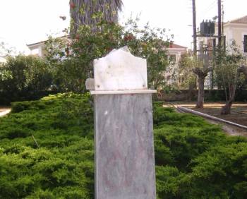 Πρωτοφανείς βανδαλισμοί στο πάρκο Βλαχέρνας