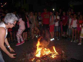 Το έθιμο του Κλήδονα στην Ανω Πόλη Κυπαρισσίας