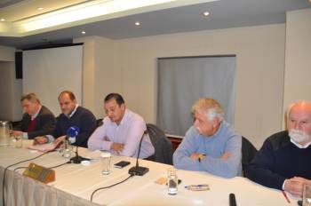 Η "Πρωτοβουλία των 58" γέμισε την αίθουσα του "Rex"