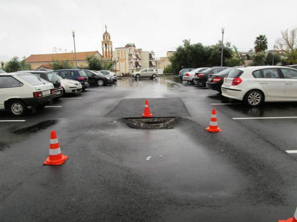 Νέα καθίζηση στο πάρκινγκ