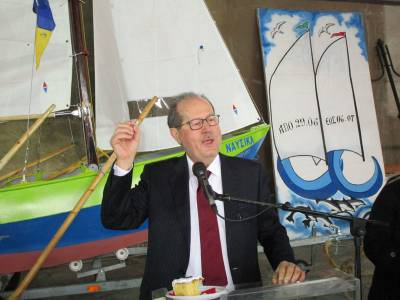 Διευκρινίσεις για το φλουρί