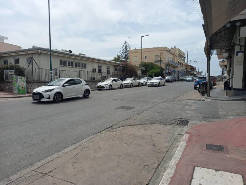 Καλαμάτα: Τροχαίο με τραυματισμό πεζού στην οδό Αθηνών