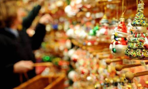 Εορταστικό ωράριο λειτουργίας καταστημάτων στην Κυπαρισσία