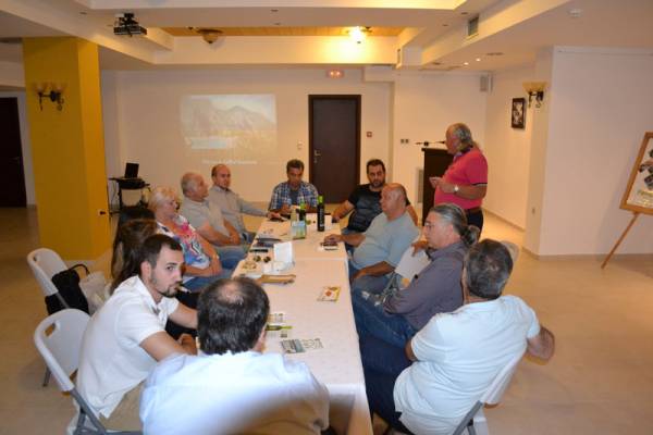 “Πάντρεμα” του τουρισμού με τα τοπικά προϊόντα για την ανάδειξη του Κυπαρισσιακού