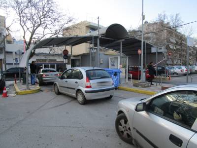 Καλαμάτα: Με προβλήματα η έναρξη λειτουργίας των δημοτικών πάρκινγκ από ιδιώτη (βίντεο)