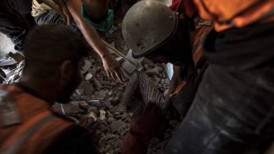 Τουλάχιστον 15 νεκροί και 60 τραυματίες από την ισραηλινή αεροπορική επιδρομή που έπληξε ασθενοφόρα