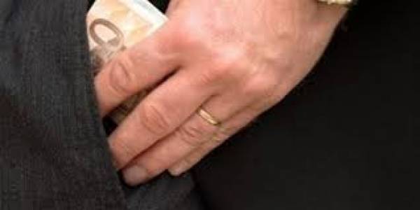 44χρονος απατεώνας παρίστανε το λογιστή στη Σκάλα Μεσσηνίας