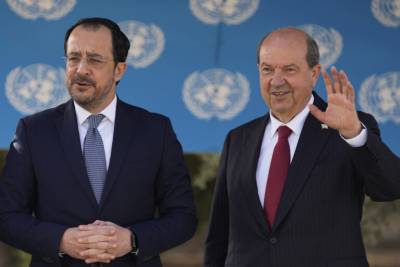 Βαρύ το κλίμα στη συνάντηση Χριστοδουλίδη – Τατάρ