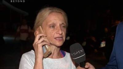 Πετάνε στον δρόμο μητέρα με τέσσερα παιδιά (βίντεο)