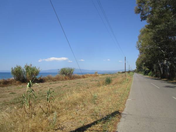 Αγωγές για τον αιγιαλό στη Δυτική Παραλία
