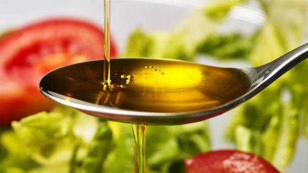 Εξτρα παρθένο ελαιόλαδο μόνο στις σαλάτες χρησιμοποιούν πολλοί Μεσσήνιοι μαγαζάτορες
